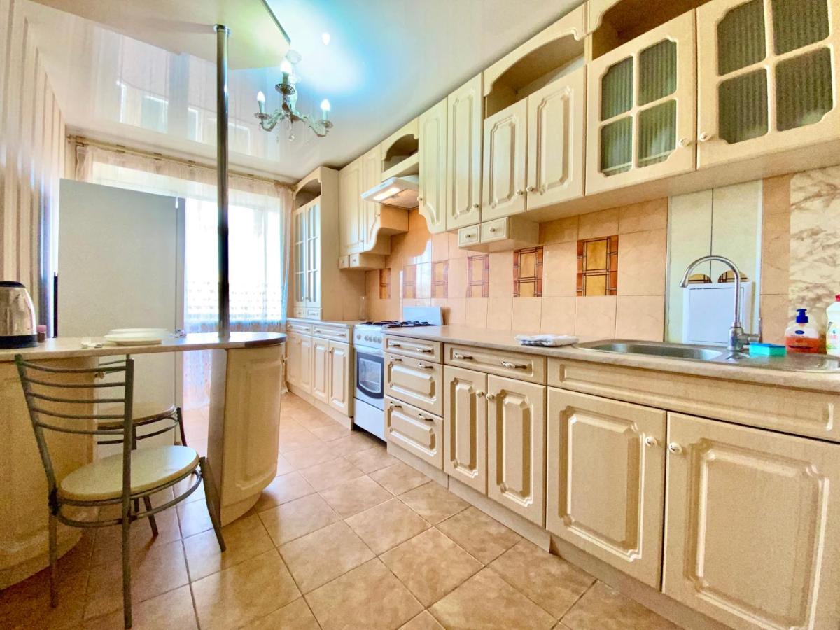 Apartpoltava Елегантна Квартира В Новобудові,Біля Каштанової Алеї, Центр Міста, Звітна Документація Kültér fotó