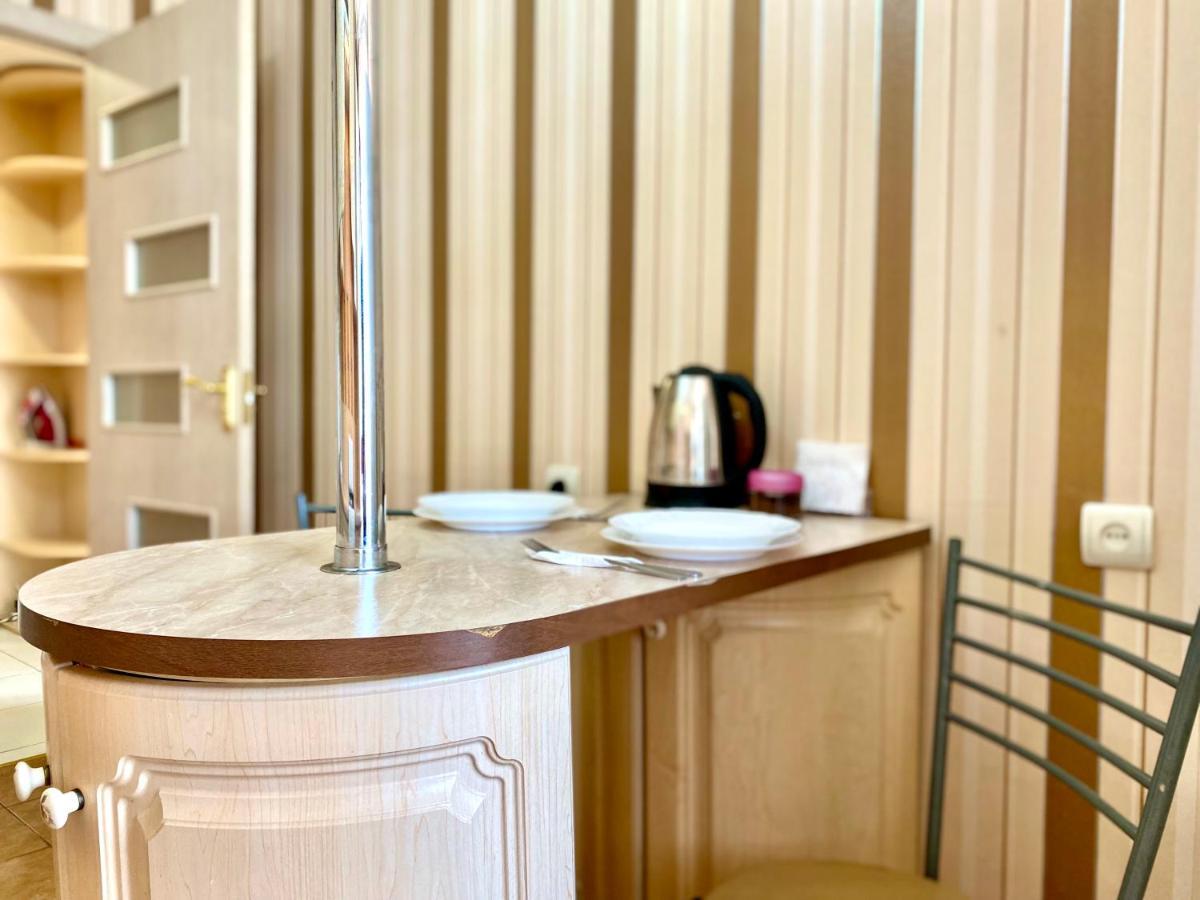 Apartpoltava Елегантна Квартира В Новобудові,Біля Каштанової Алеї, Центр Міста, Звітна Документація Kültér fotó